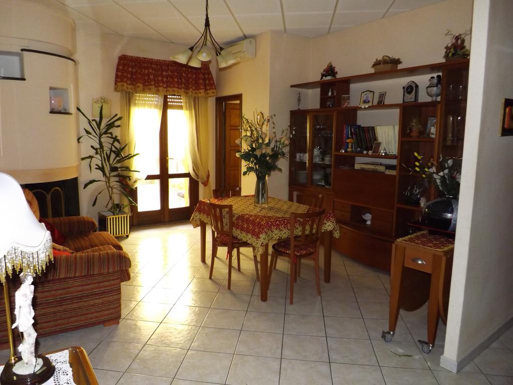 B&B Le Grazie Сініскола Екстер'єр фото